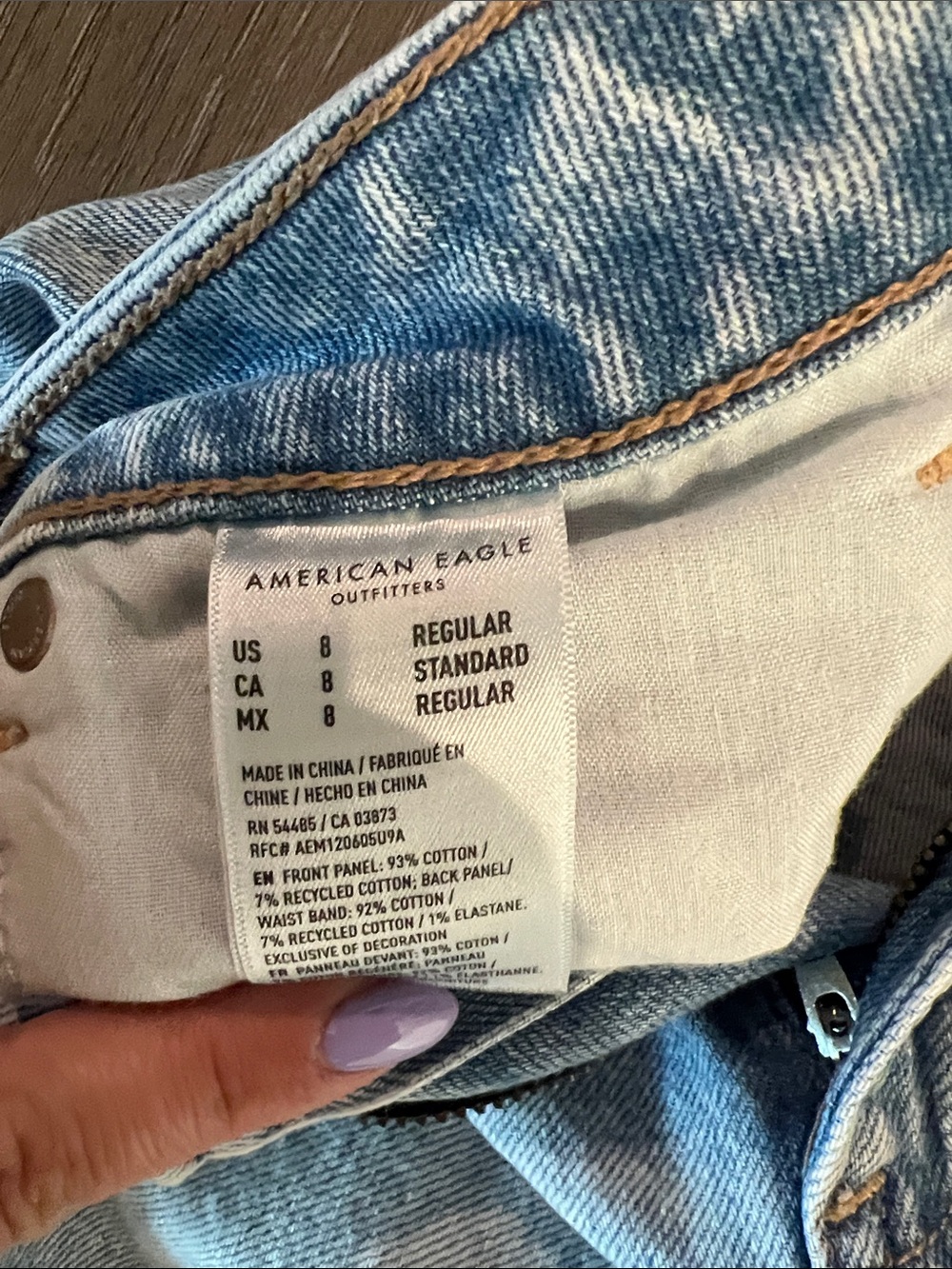 American Eagle Outfitters Mom Jeans - Picture 3 of 5